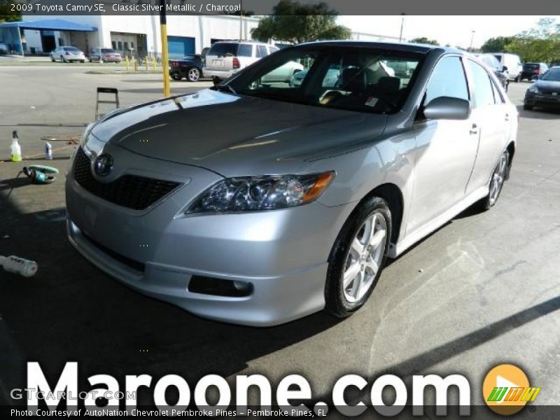 Classic Silver Metallic / Charcoal 2009 Toyota Camry SE