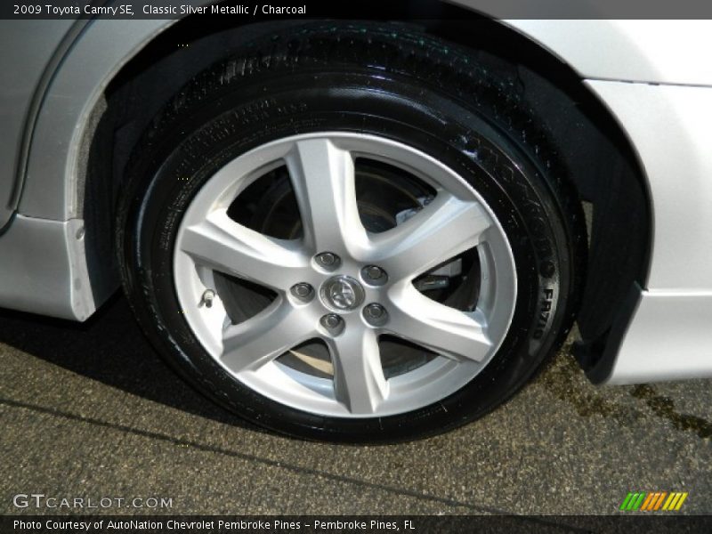 Classic Silver Metallic / Charcoal 2009 Toyota Camry SE