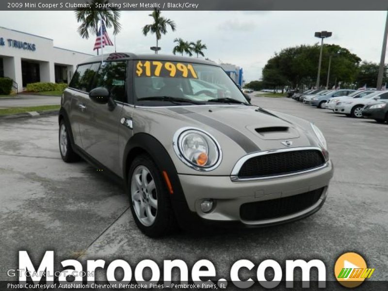 Sparkling Silver Metallic / Black/Grey 2009 Mini Cooper S Clubman