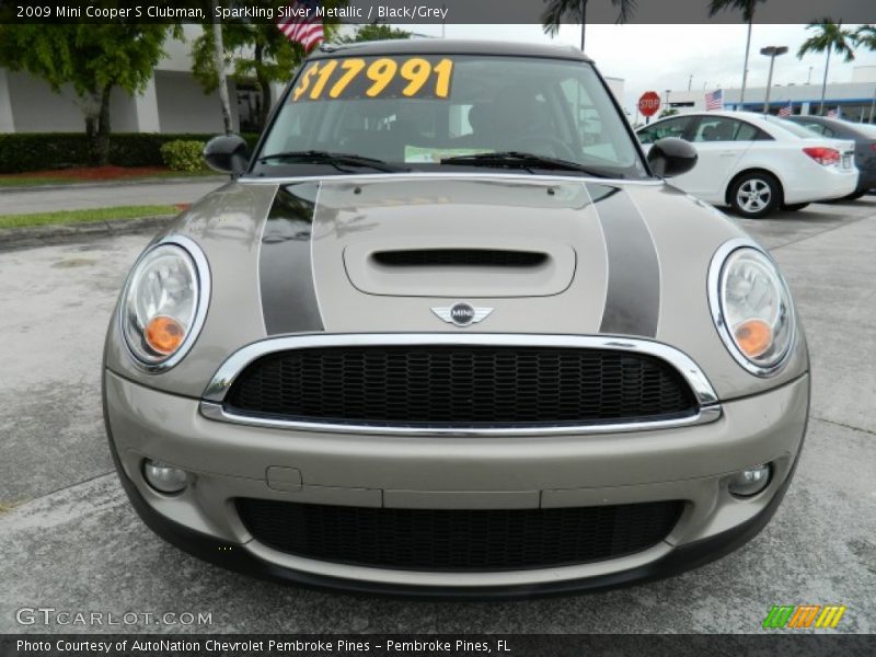 Sparkling Silver Metallic / Black/Grey 2009 Mini Cooper S Clubman