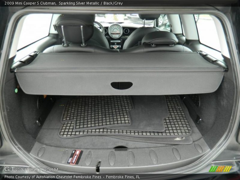 Sparkling Silver Metallic / Black/Grey 2009 Mini Cooper S Clubman