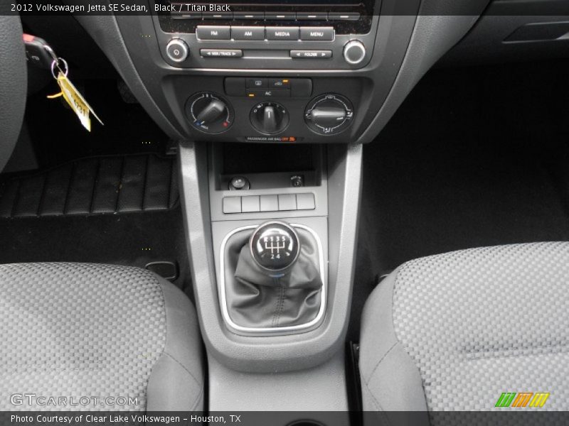 Black / Titan Black 2012 Volkswagen Jetta SE Sedan
