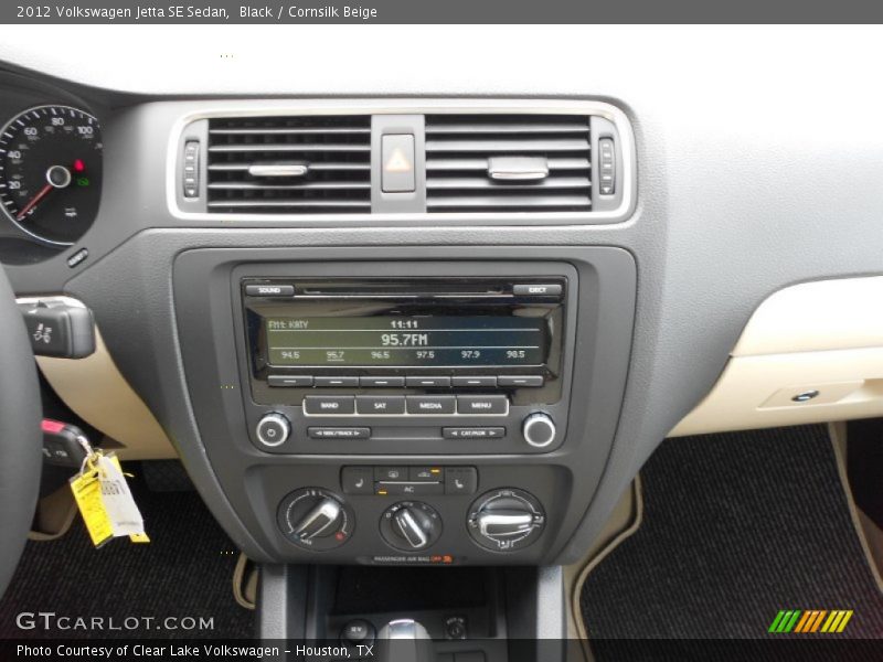 Black / Cornsilk Beige 2012 Volkswagen Jetta SE Sedan