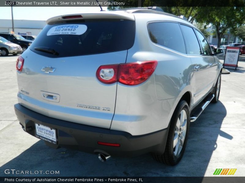 Silver Ice Metallic / Light Gray/Ebony 2009 Chevrolet Traverse LTZ