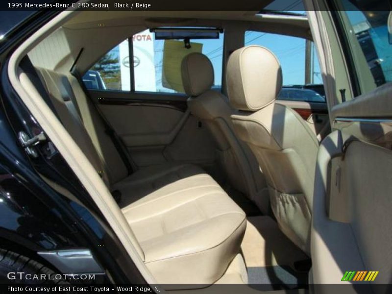 Black / Beige 1995 Mercedes-Benz C 280 Sedan