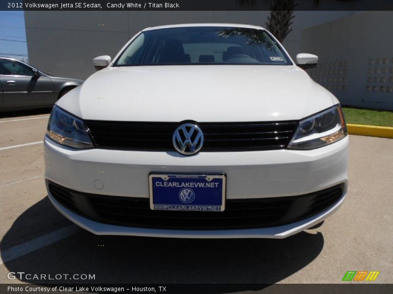 Candy White / Titan Black 2012 Volkswagen Jetta SE Sedan