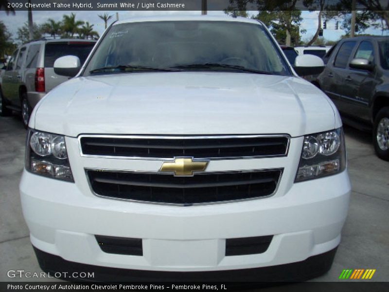  2009 Tahoe Hybrid Summit White