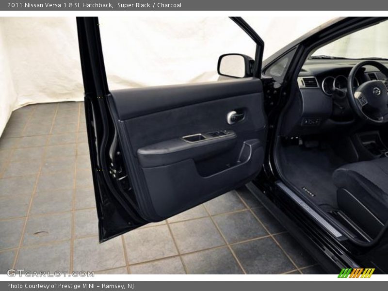 Super Black / Charcoal 2011 Nissan Versa 1.8 SL Hatchback