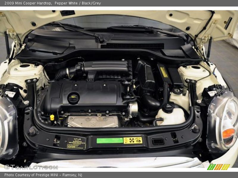 Pepper White / Black/Grey 2009 Mini Cooper Hardtop