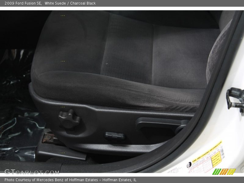 White Suede / Charcoal Black 2009 Ford Fusion SE