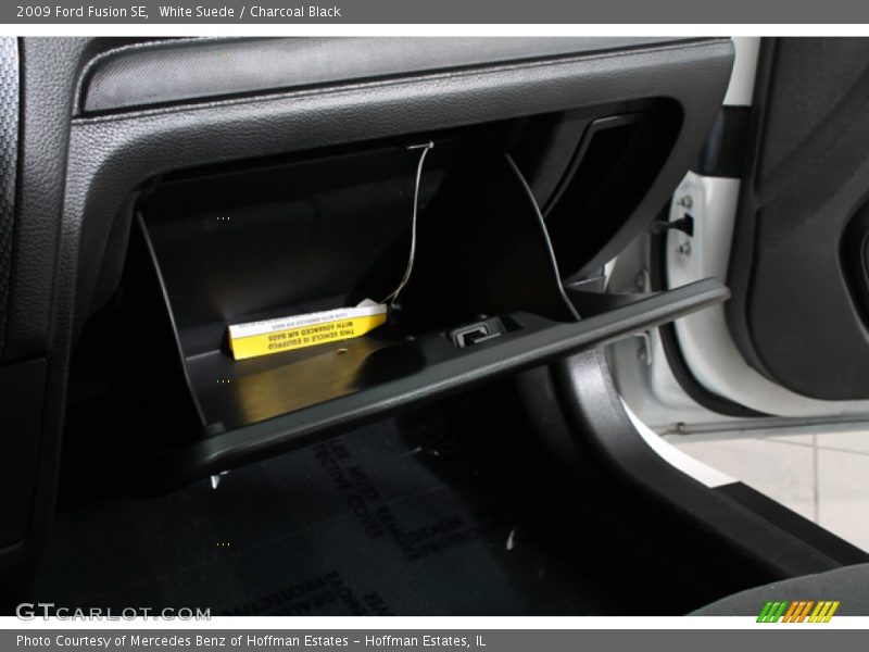 White Suede / Charcoal Black 2009 Ford Fusion SE