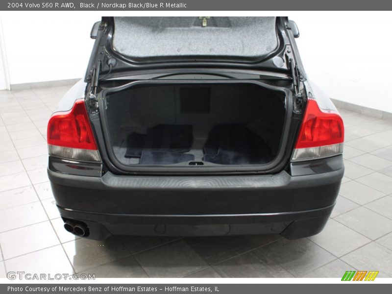 Black / Nordkap Black/Blue R Metallic 2004 Volvo S60 R AWD
