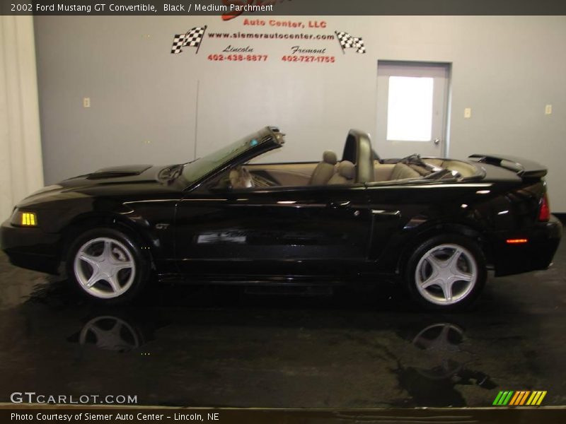 Black / Medium Parchment 2002 Ford Mustang GT Convertible