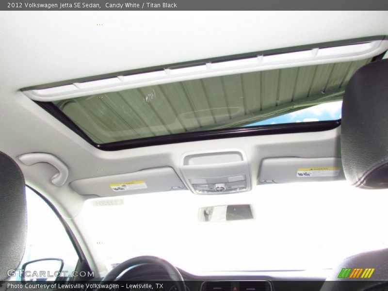 Candy White / Titan Black 2012 Volkswagen Jetta SE Sedan