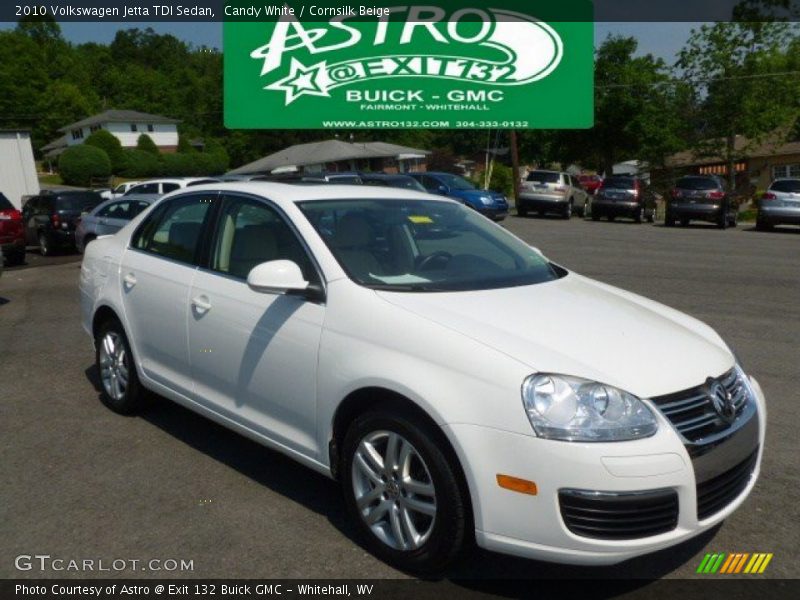 Candy White / Cornsilk Beige 2010 Volkswagen Jetta TDI Sedan