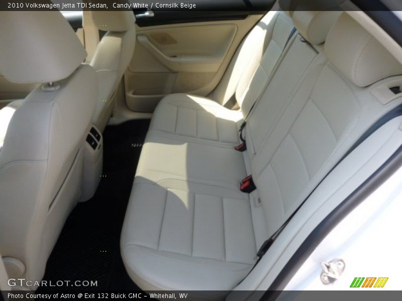 Candy White / Cornsilk Beige 2010 Volkswagen Jetta TDI Sedan