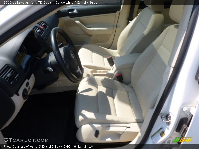 Candy White / Cornsilk Beige 2010 Volkswagen Jetta TDI Sedan