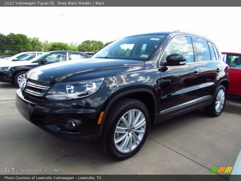 Deep Black Metallic / Black 2012 Volkswagen Tiguan SE