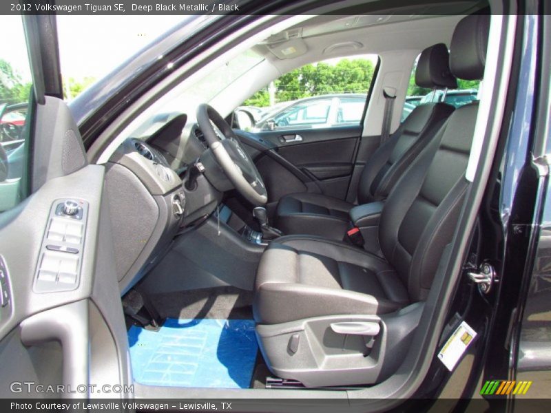 Deep Black Metallic / Black 2012 Volkswagen Tiguan SE