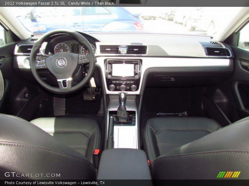 Candy White / Titan Black 2012 Volkswagen Passat 2.5L SE