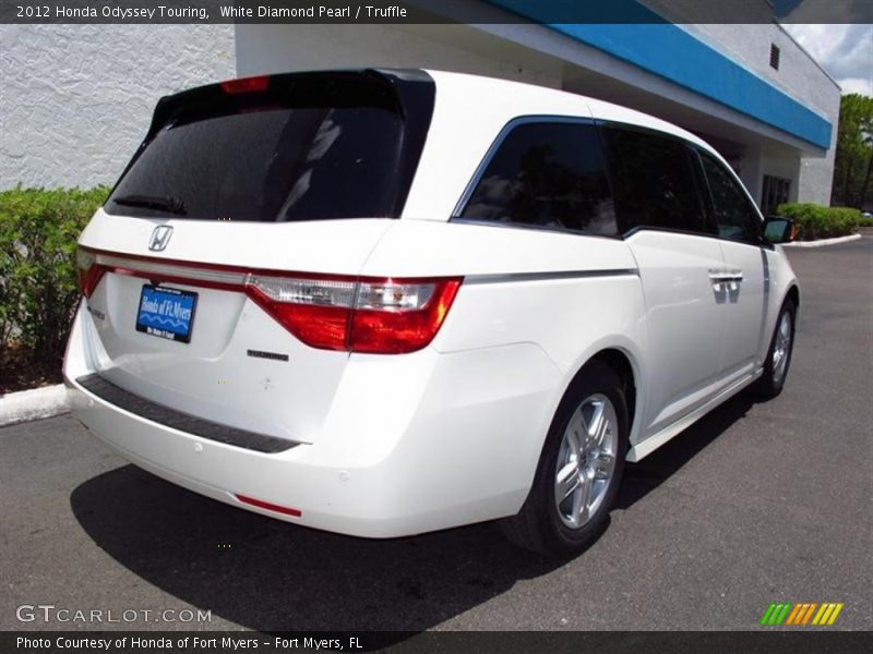 White Diamond Pearl / Truffle 2012 Honda Odyssey Touring