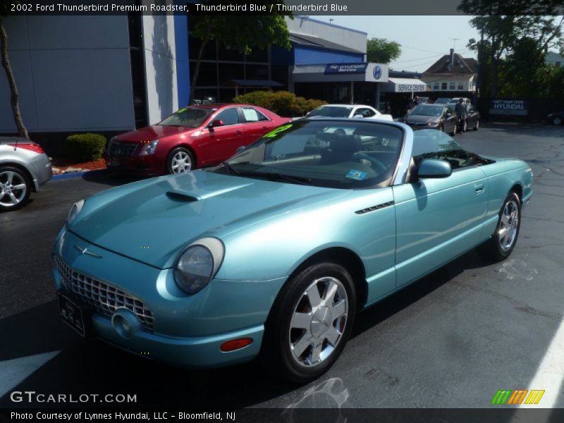 Front 3/4 View of 2002 Thunderbird Premium Roadster