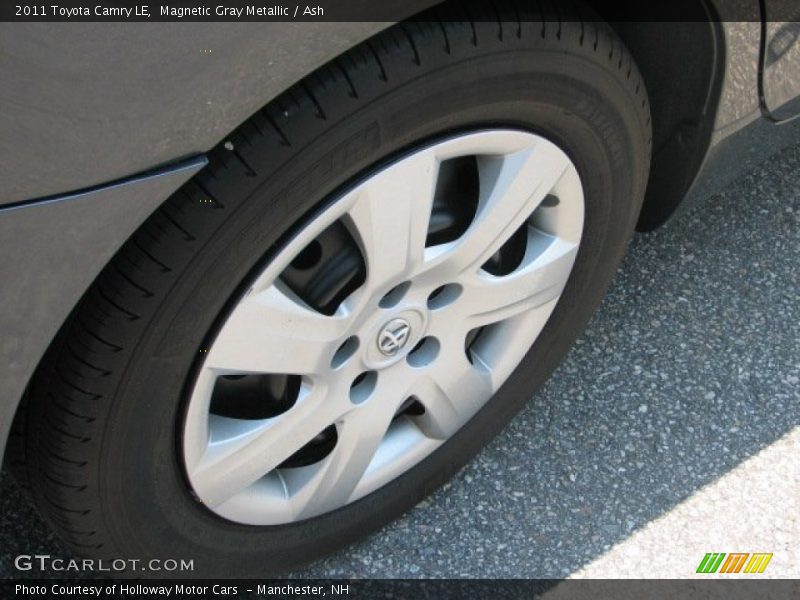 Magnetic Gray Metallic / Ash 2011 Toyota Camry LE