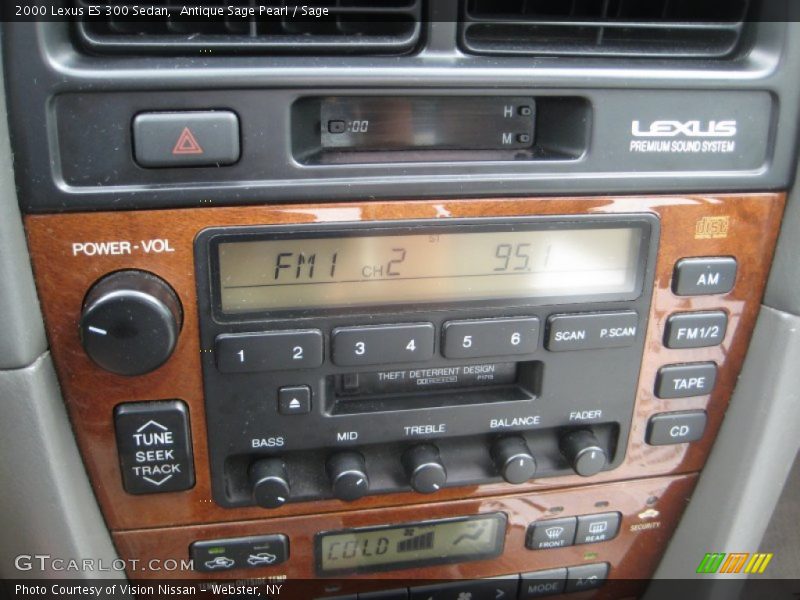 Controls of 2000 ES 300 Sedan