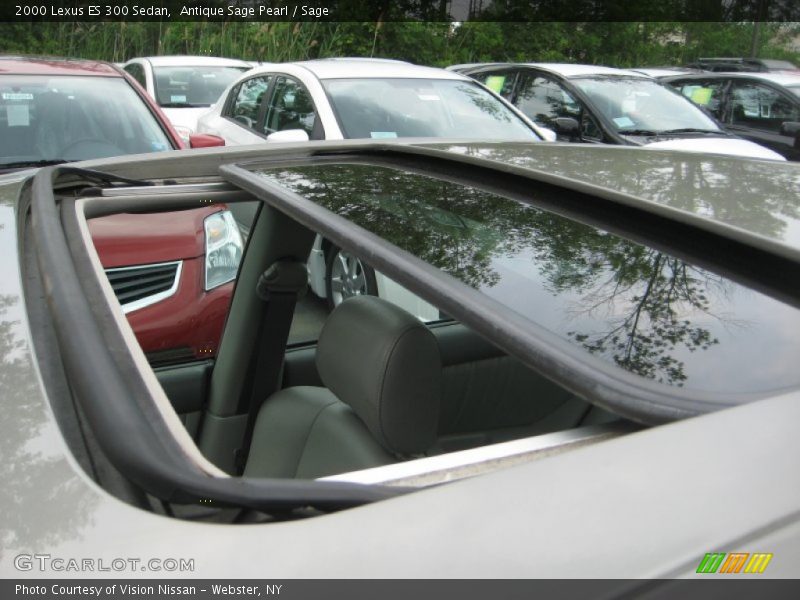 Sunroof of 2000 ES 300 Sedan