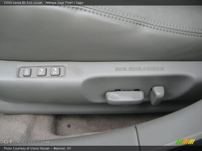 Controls of 2000 ES 300 Sedan