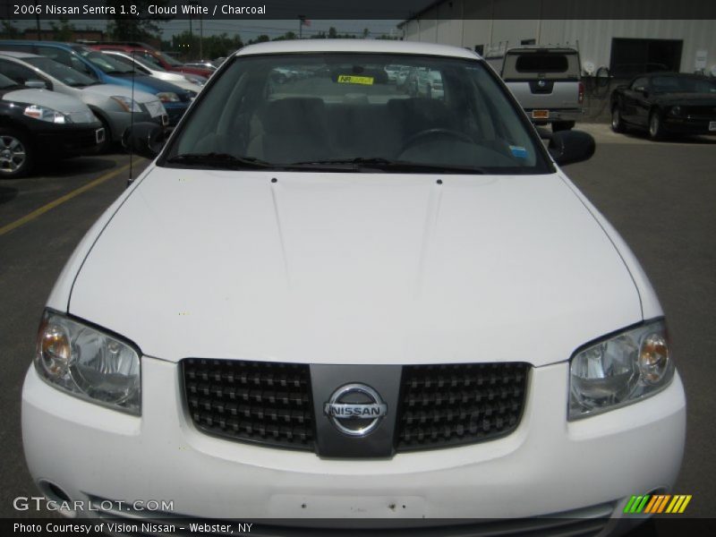 Cloud White / Charcoal 2006 Nissan Sentra 1.8