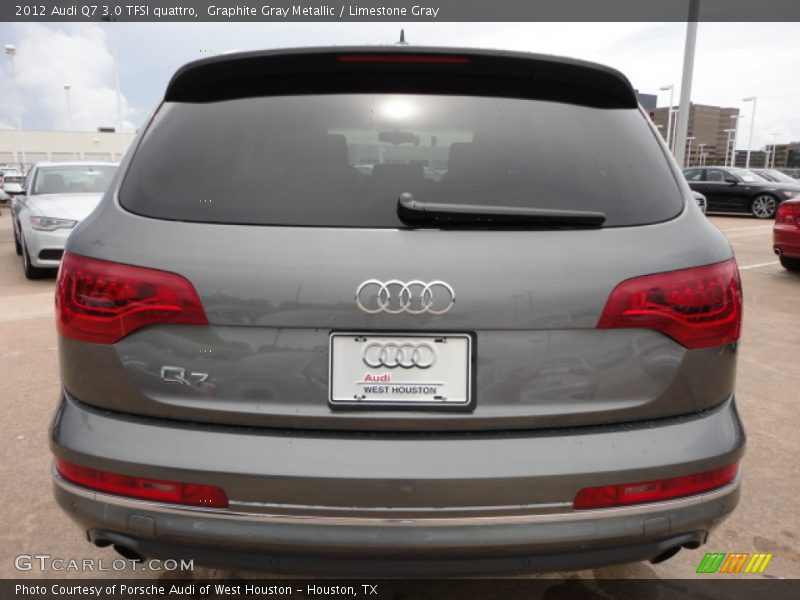 Graphite Gray Metallic / Limestone Gray 2012 Audi Q7 3.0 TFSI quattro