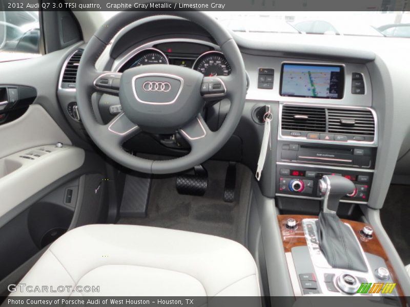 Dashboard of 2012 Q7 3.0 TFSI quattro