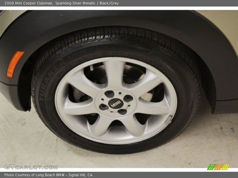 Sparkling Silver Metallic / Black/Grey 2009 Mini Cooper Clubman