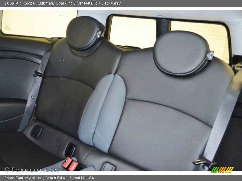 Sparkling Silver Metallic / Black/Grey 2009 Mini Cooper Clubman