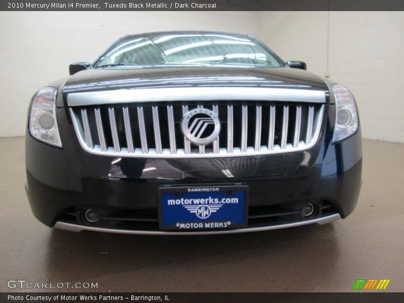Tuxedo Black Metallic / Dark Charcoal 2010 Mercury Milan I4 Premier