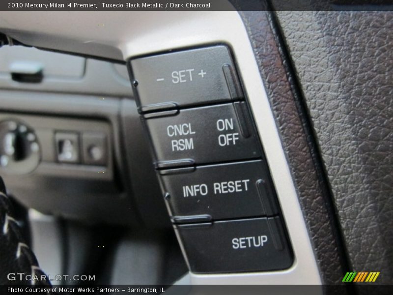Tuxedo Black Metallic / Dark Charcoal 2010 Mercury Milan I4 Premier