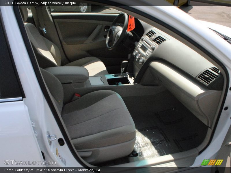 Super White / Bisque 2011 Toyota Camry