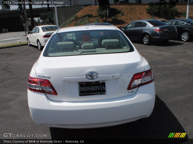 Super White / Bisque 2011 Toyota Camry
