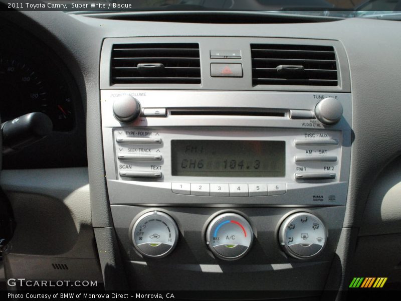 Super White / Bisque 2011 Toyota Camry