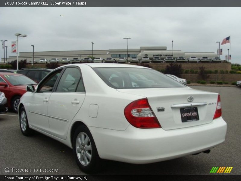 Super White / Taupe 2003 Toyota Camry XLE