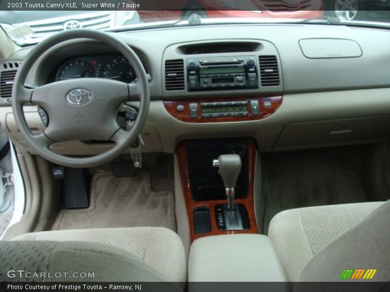 Super White / Taupe 2003 Toyota Camry XLE