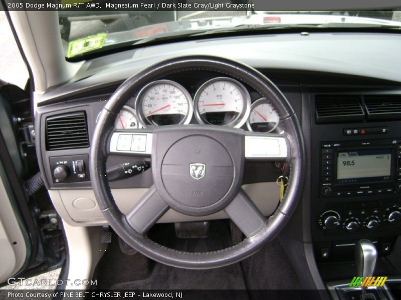 2005 Magnum R/T AWD Steering Wheel