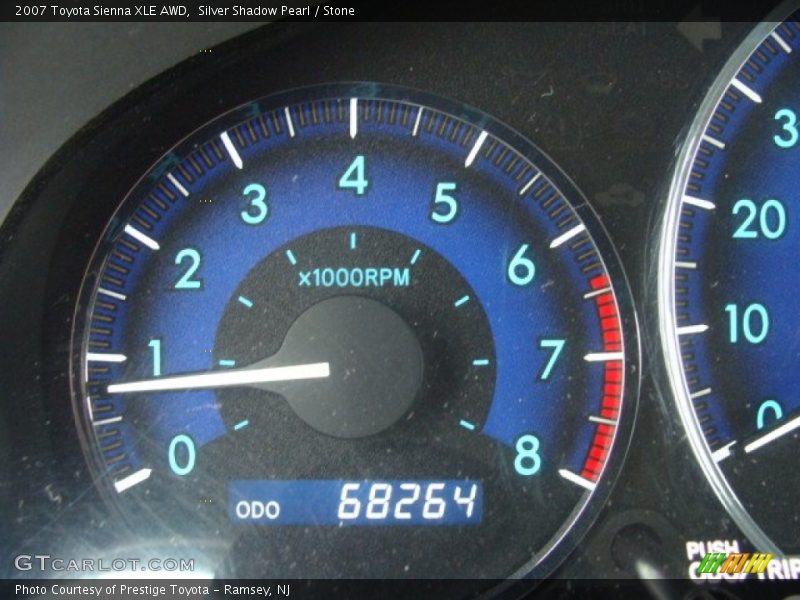 Silver Shadow Pearl / Stone 2007 Toyota Sienna XLE AWD