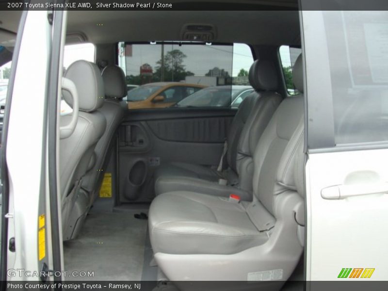 Silver Shadow Pearl / Stone 2007 Toyota Sienna XLE AWD