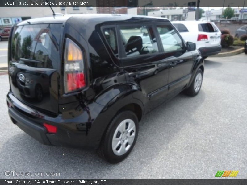 Shadow Black / Black Cloth 2011 Kia Soul 1.6