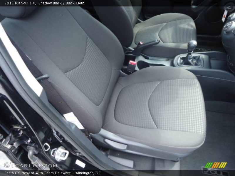 Shadow Black / Black Cloth 2011 Kia Soul 1.6
