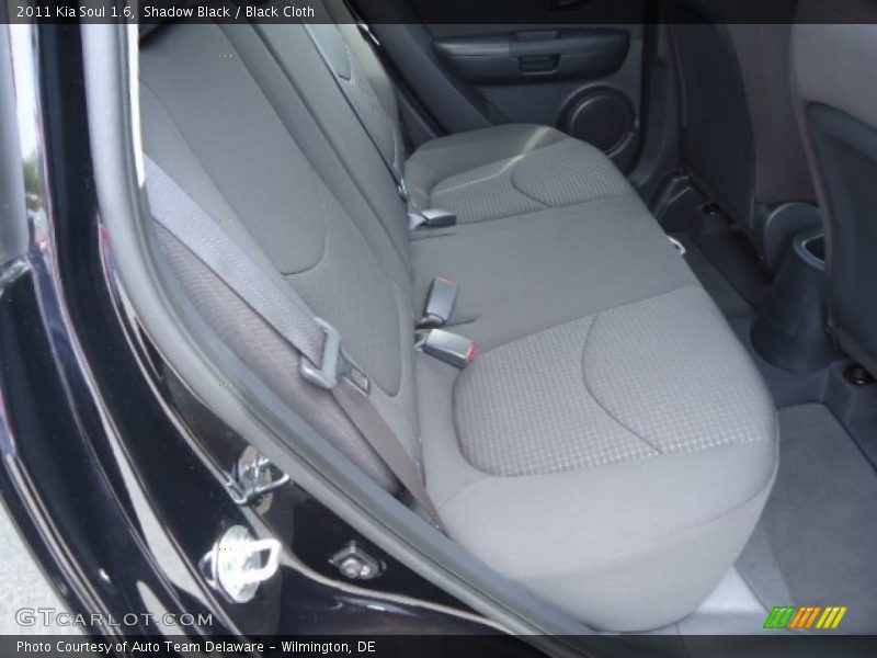 Shadow Black / Black Cloth 2011 Kia Soul 1.6