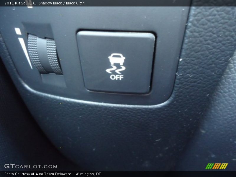 Shadow Black / Black Cloth 2011 Kia Soul 1.6