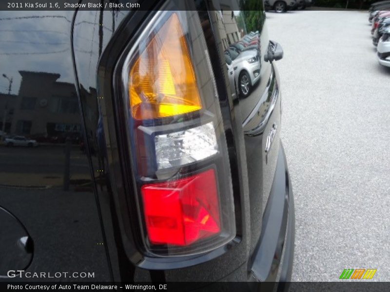 Shadow Black / Black Cloth 2011 Kia Soul 1.6